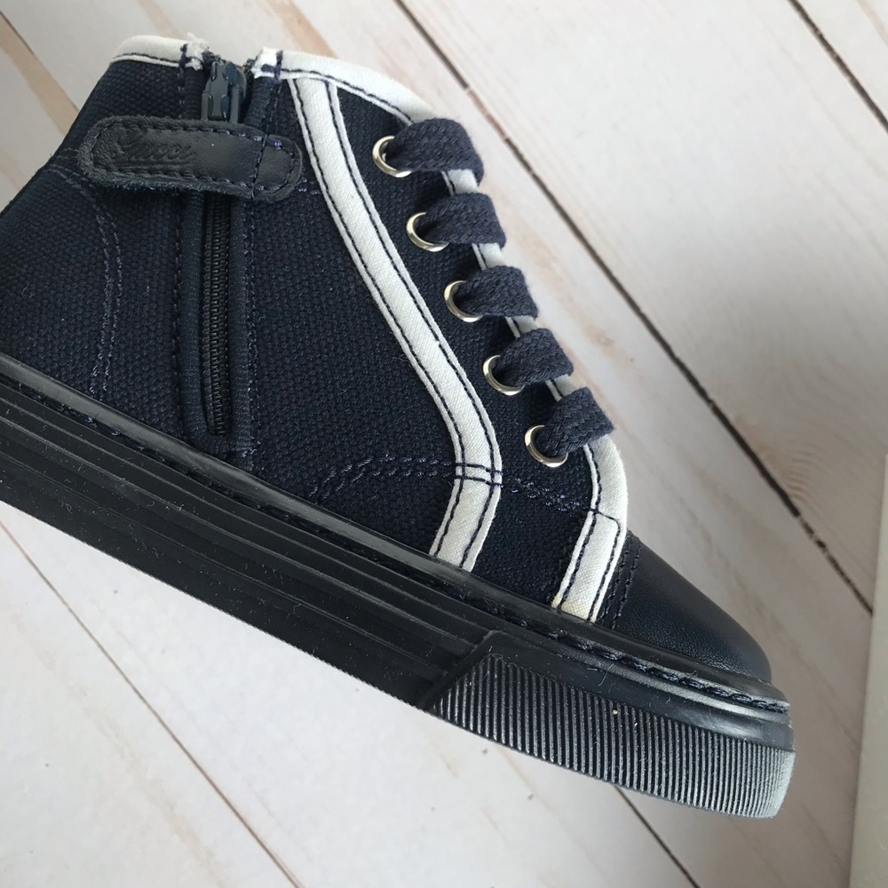 AUTHENTIC Baby Gucci Canvas Sneakers - Picture 8 of 8